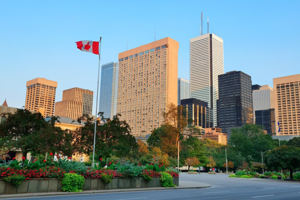 You are currently viewing Real Estate Investment Strategies in Canada: A Comprehensive Guide